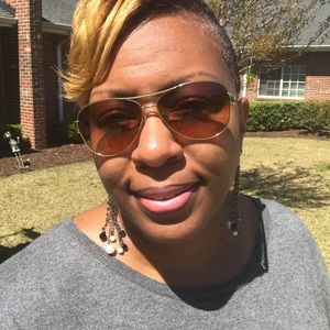 Meet your Posher, Erica